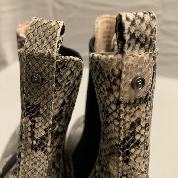 French Connection Penny Chelsea Block Heel Boots sz 8 - Picture 8 of 9